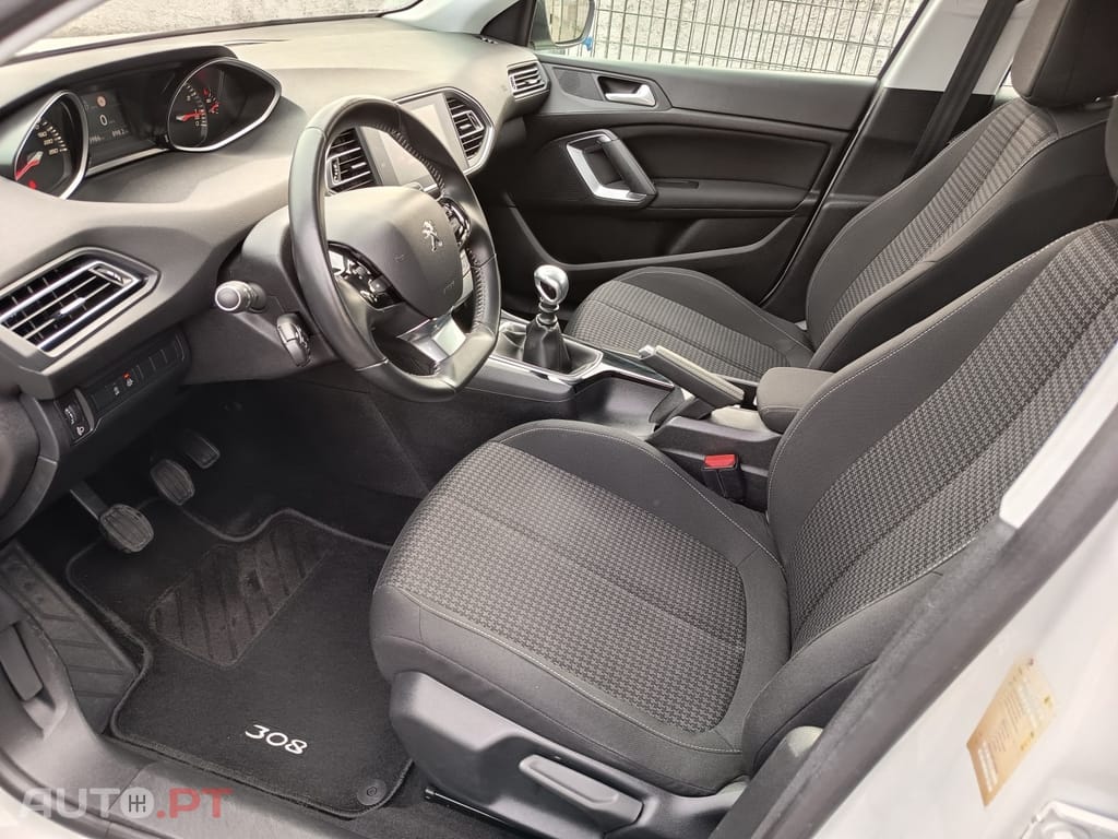 Peugeot 308 1.2 PureTech Style