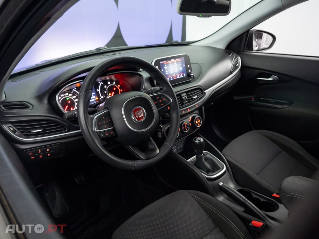Fiat Tipo 1.3 M-Jet Lounge