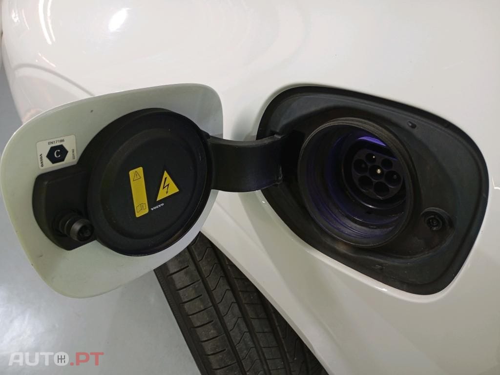 Volvo XC60 2.0 T6 PHEV Inscription Expression AWD