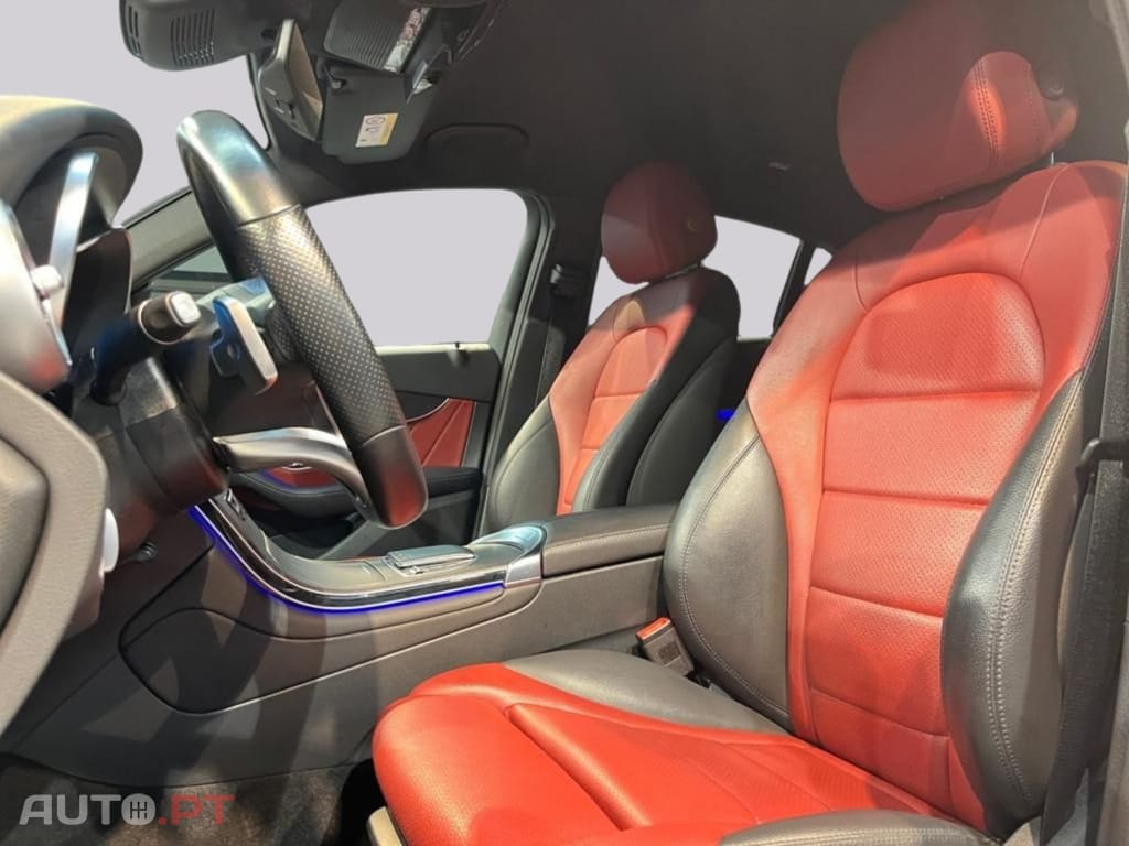 Mercedes-Benz GLC 300 I.V.A DEDUTÍVEL de 4matic Coupe AMG 