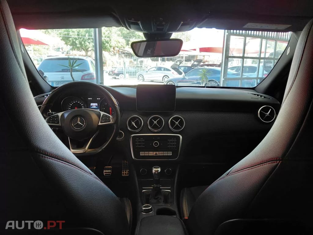 Mercedes-Benz A 180 d AMG Line