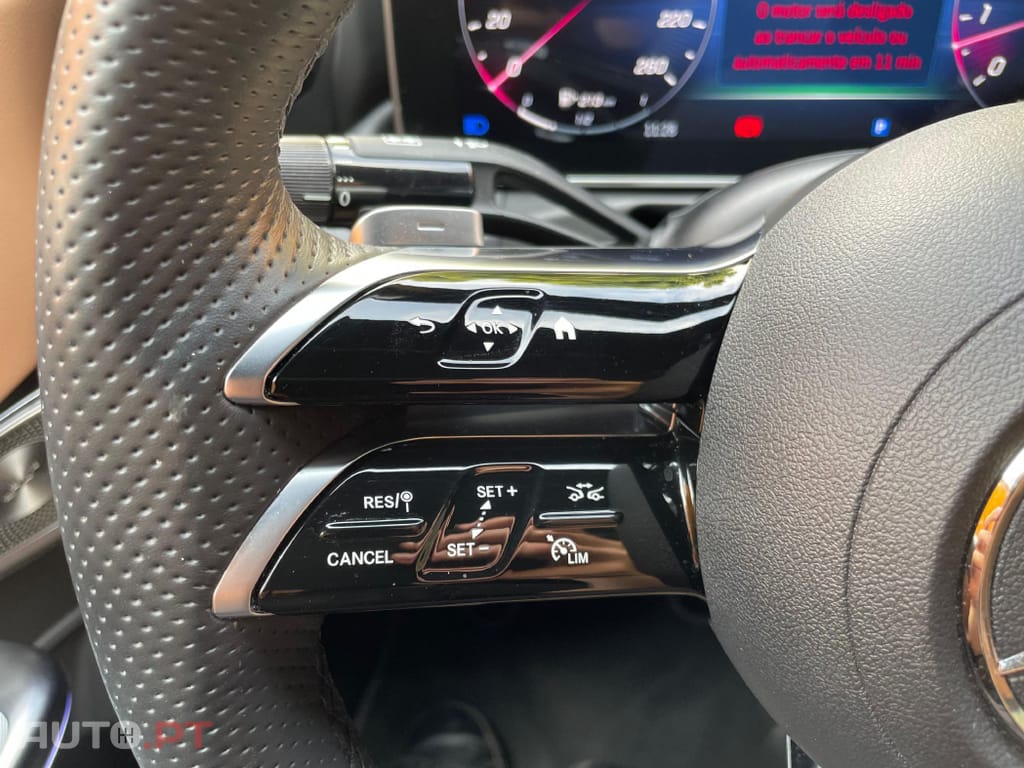 Mercedes-Benz CLE 200 COUPE AMG 