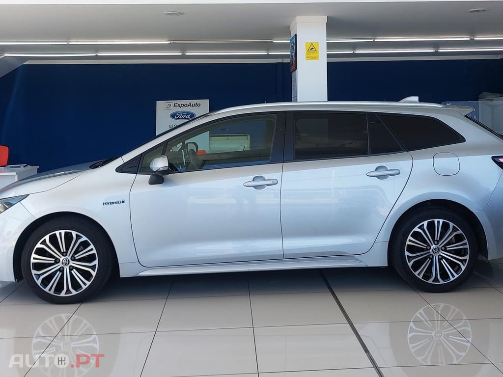 Toyota Corolla Touring Sports 1.8 Hybrid Comfort+P.Sport