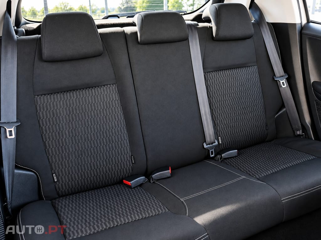 Peugeot 208 STYLE BLUE HDI
