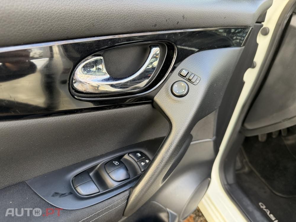 Nissan Qashqai 1.5 dCi N-Connecta Led