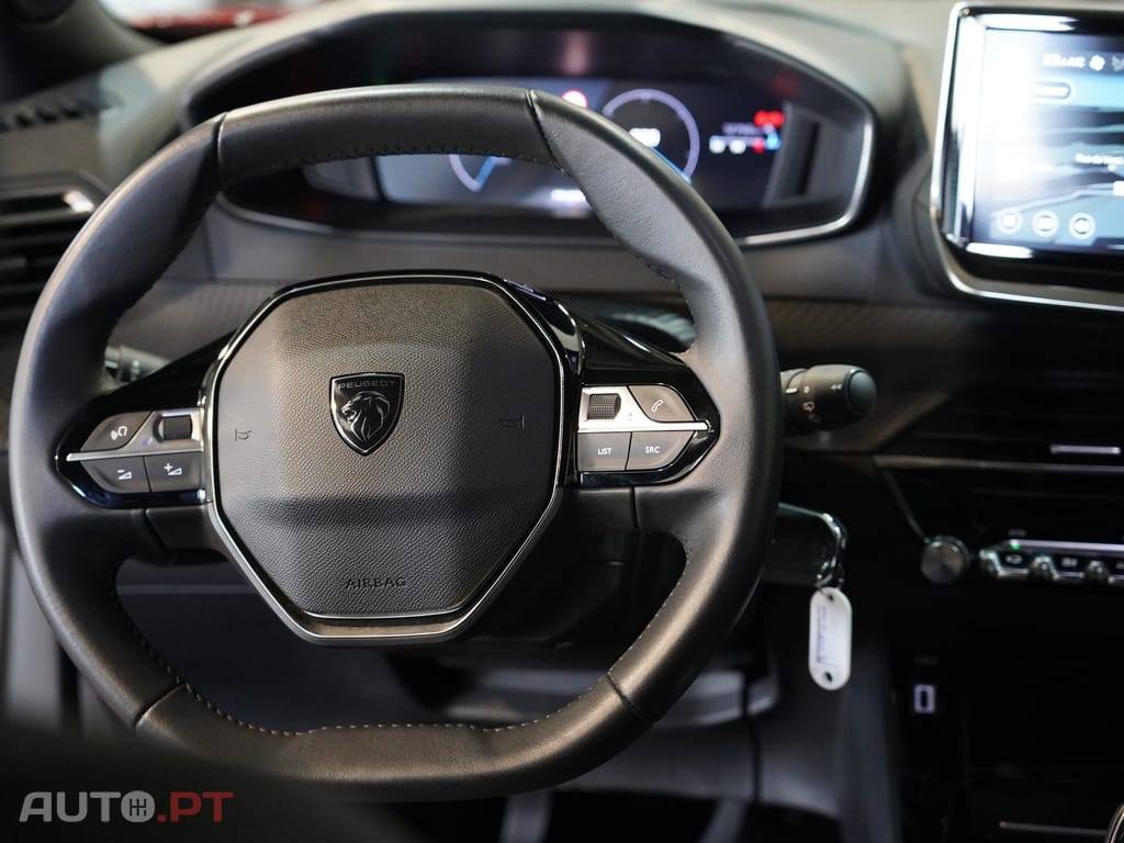 Peugeot 2008 1.2 PureTech Allure