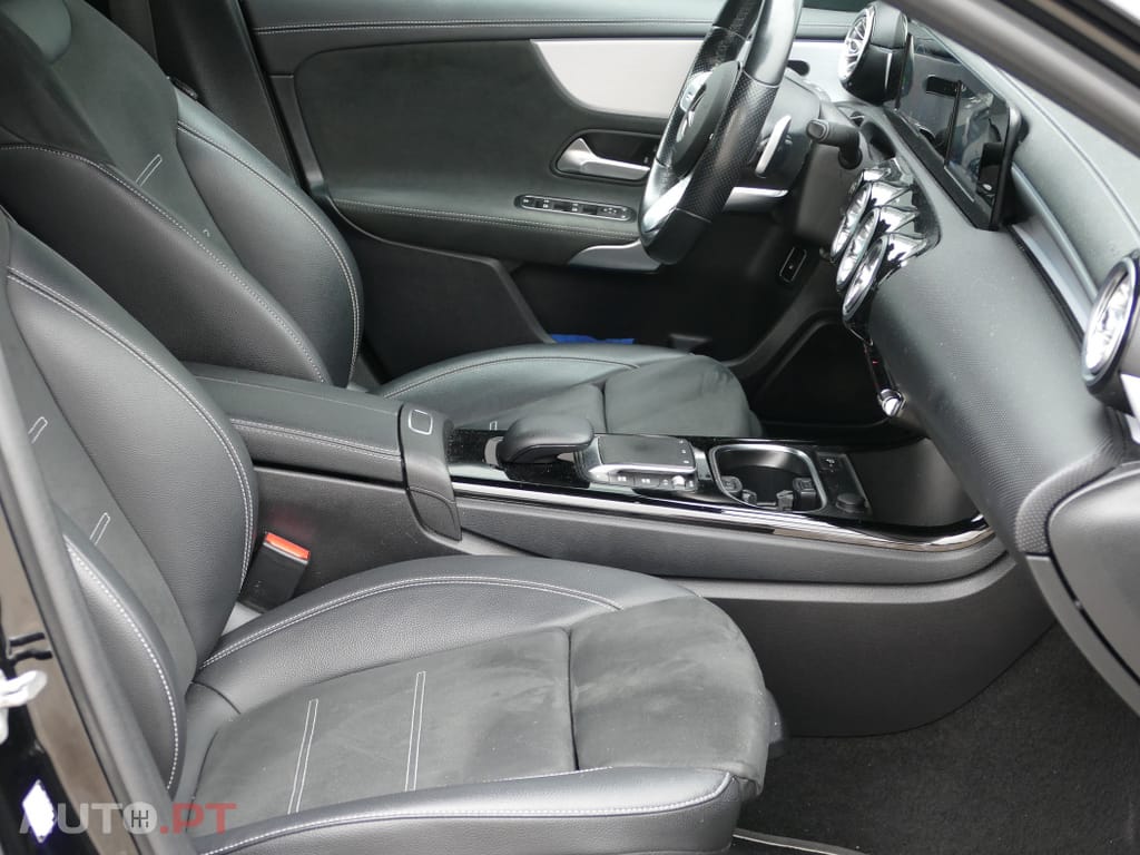 Mercedes-Benz A 250 e AMG Line