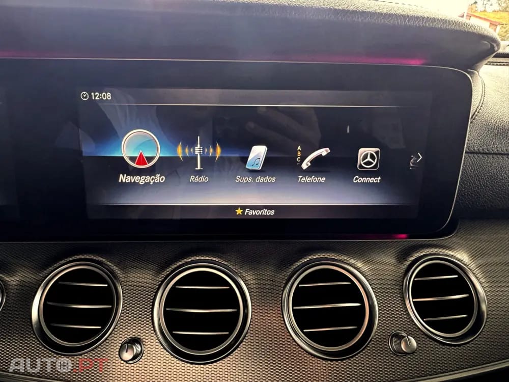 Mercedes-Benz E 220 d AMG Line