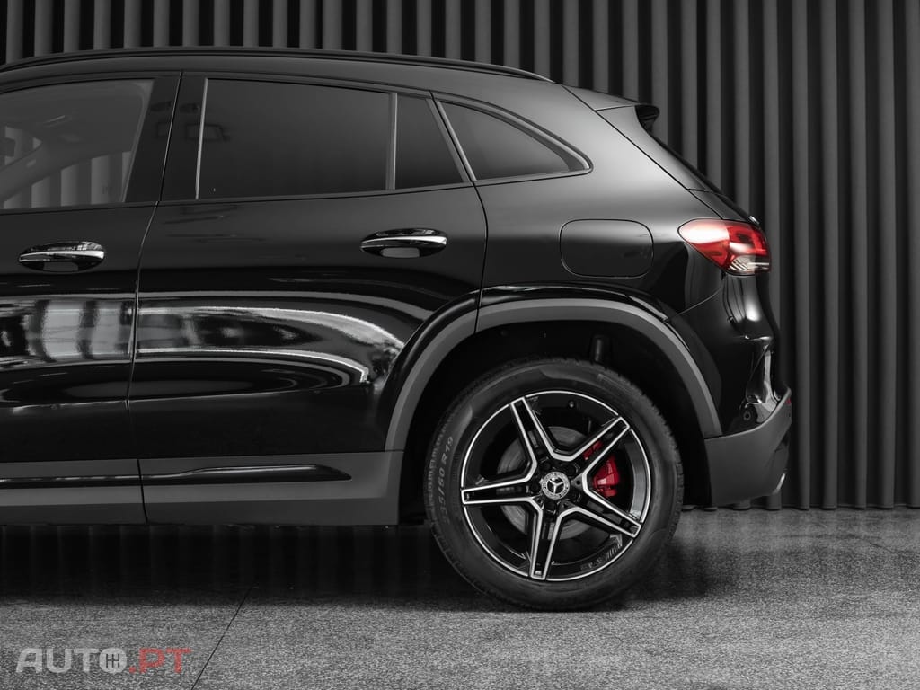 Mercedes-Benz GLA 250 e 8G-DCT AMG Line