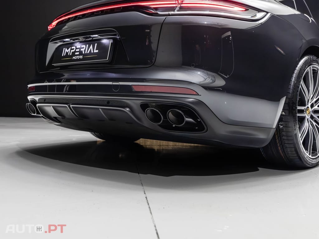Porsche Panamera 4 E-Hybrid Platinum Edition PDLS