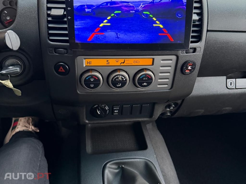 Nissan Navara 2.5 dCi CD LE Prem.+IT