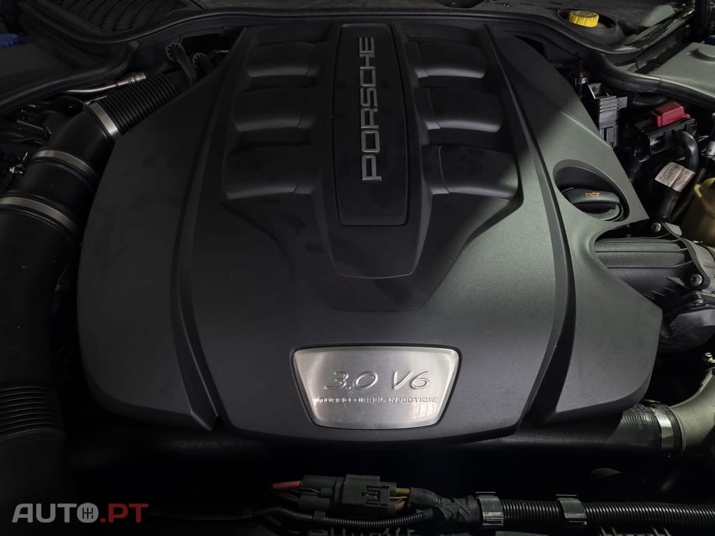 Porsche Panamera Platinum Edition