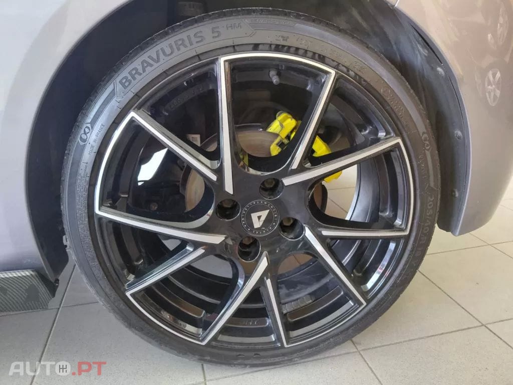 Peugeot 208 1.2 PureTech GT