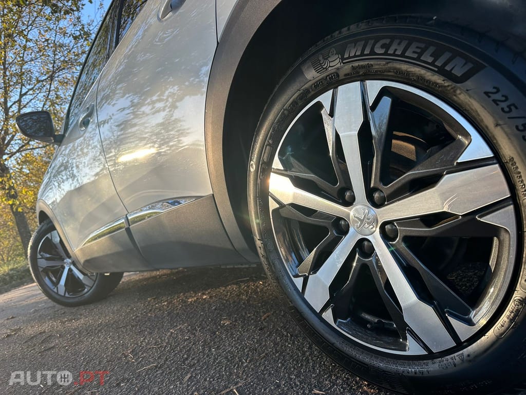 Peugeot 3008 1.2 PureTech GT Pack EAT8