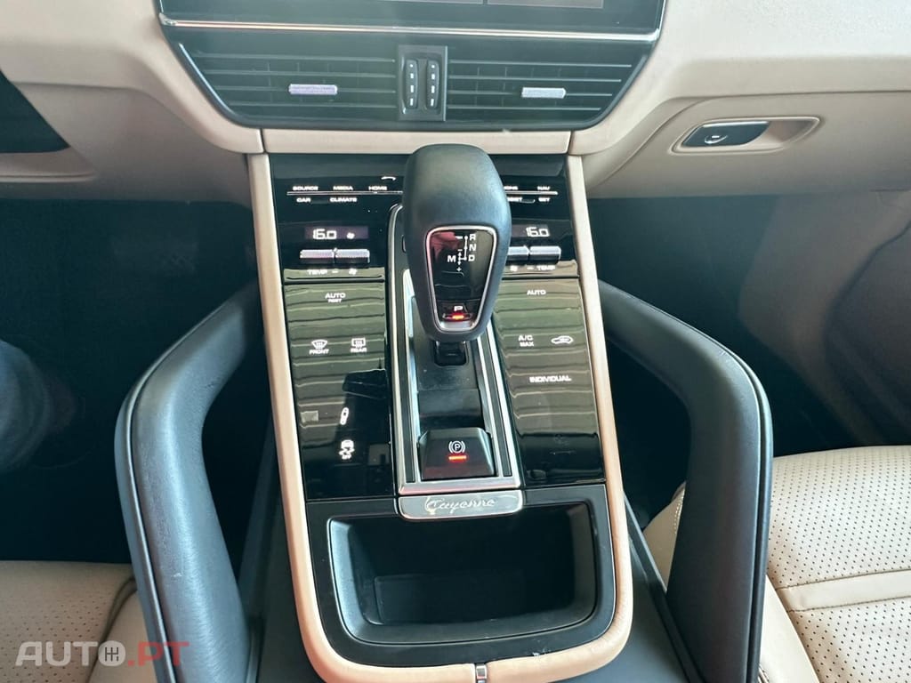 Porsche Cayenne E-Hybrid Tiptronic S