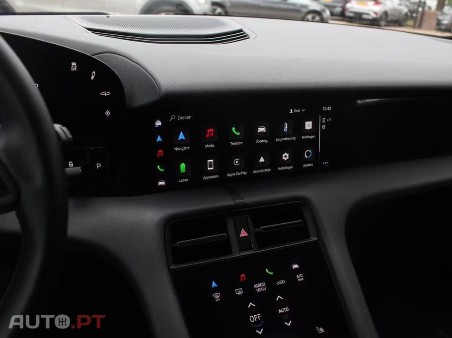 Porsche Taycan 93 kWh