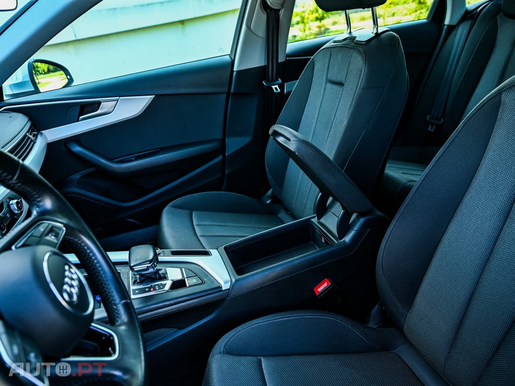 Audi A4 2.0 TDI Design S tronic