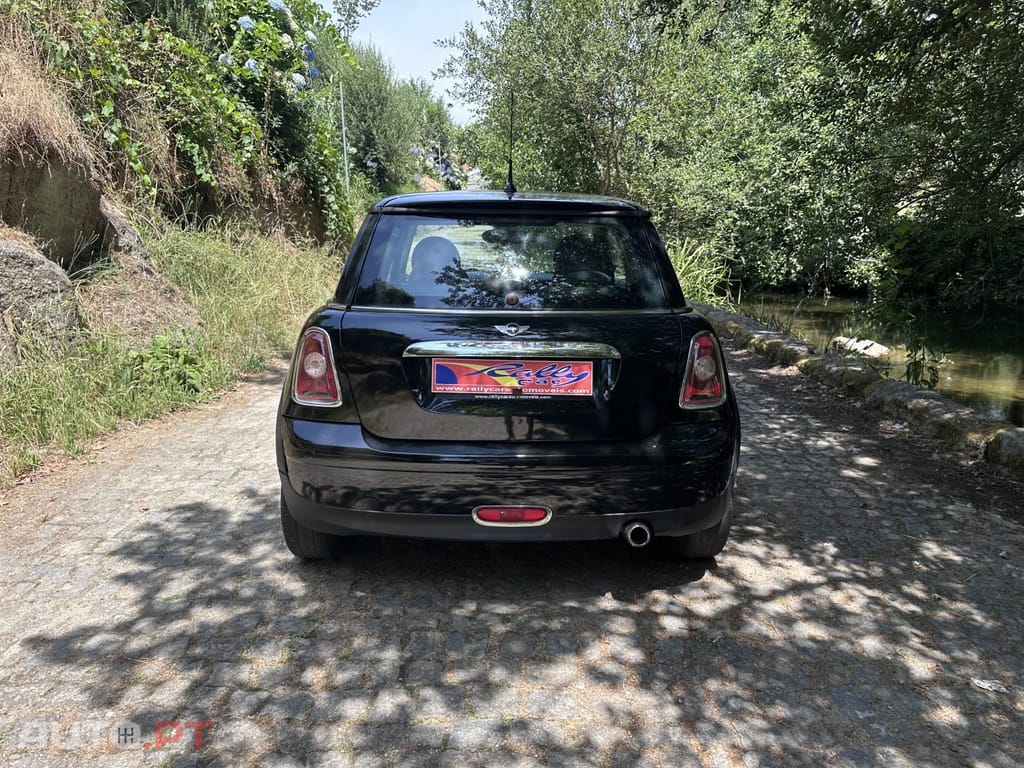 MINI Cooper Cooper D