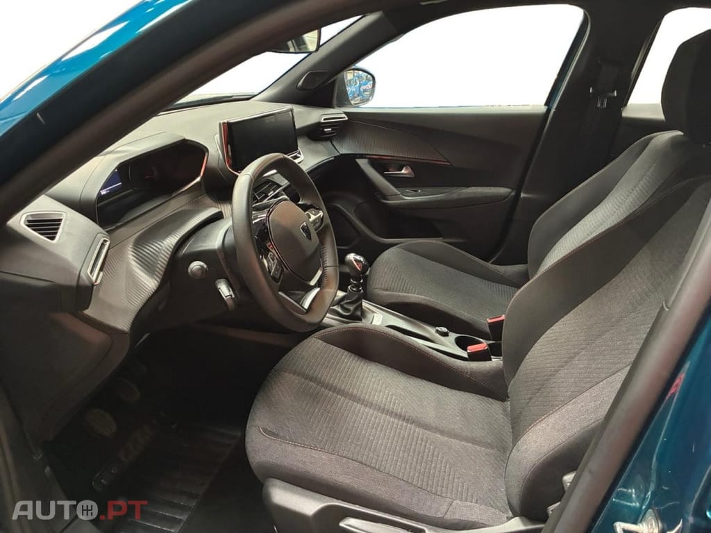 Peugeot 2008 1.2 PureTech Style