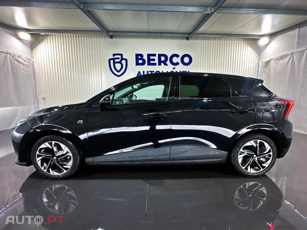 MG MG4 64 kWh Luxury