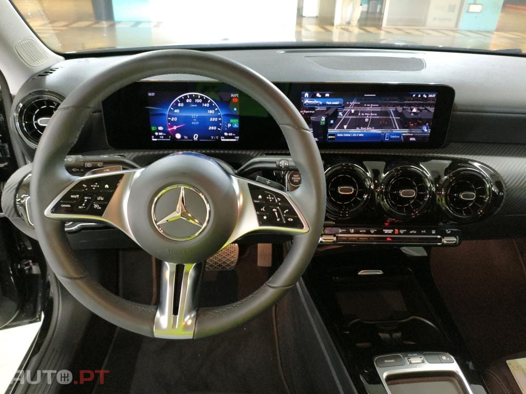 Mercedes-Benz A 250 e