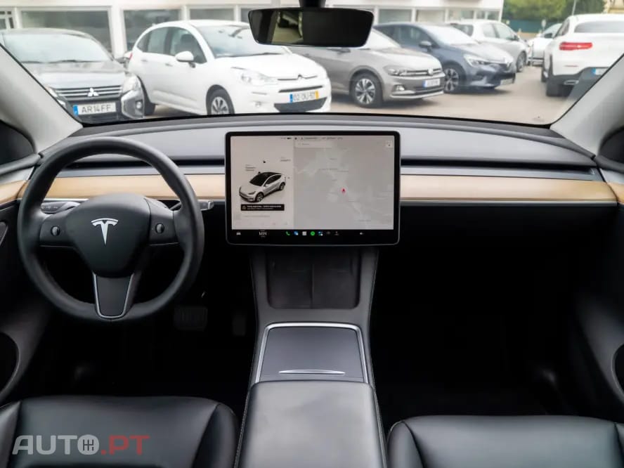 Tesla Model Y Long Range RWD