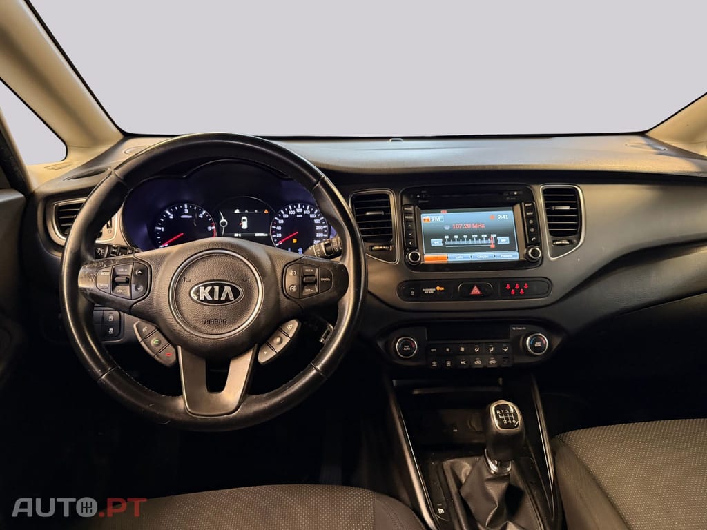Kia Carens 1,7d 7L