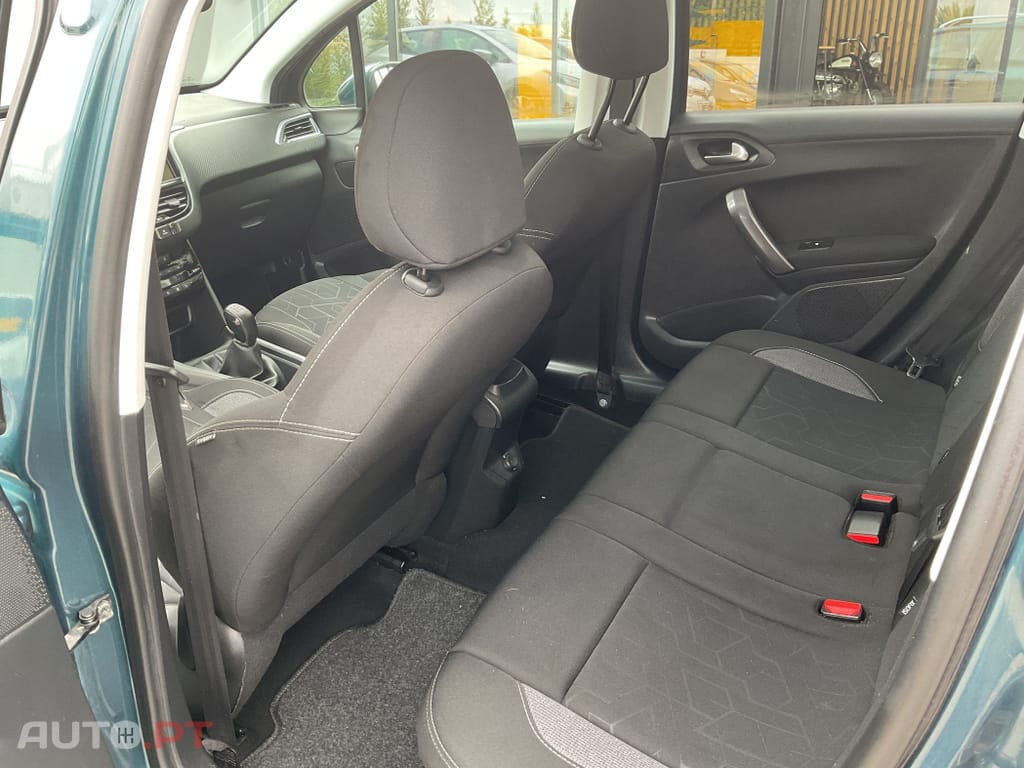 Peugeot 2008 1.6 BlueHDi Allure