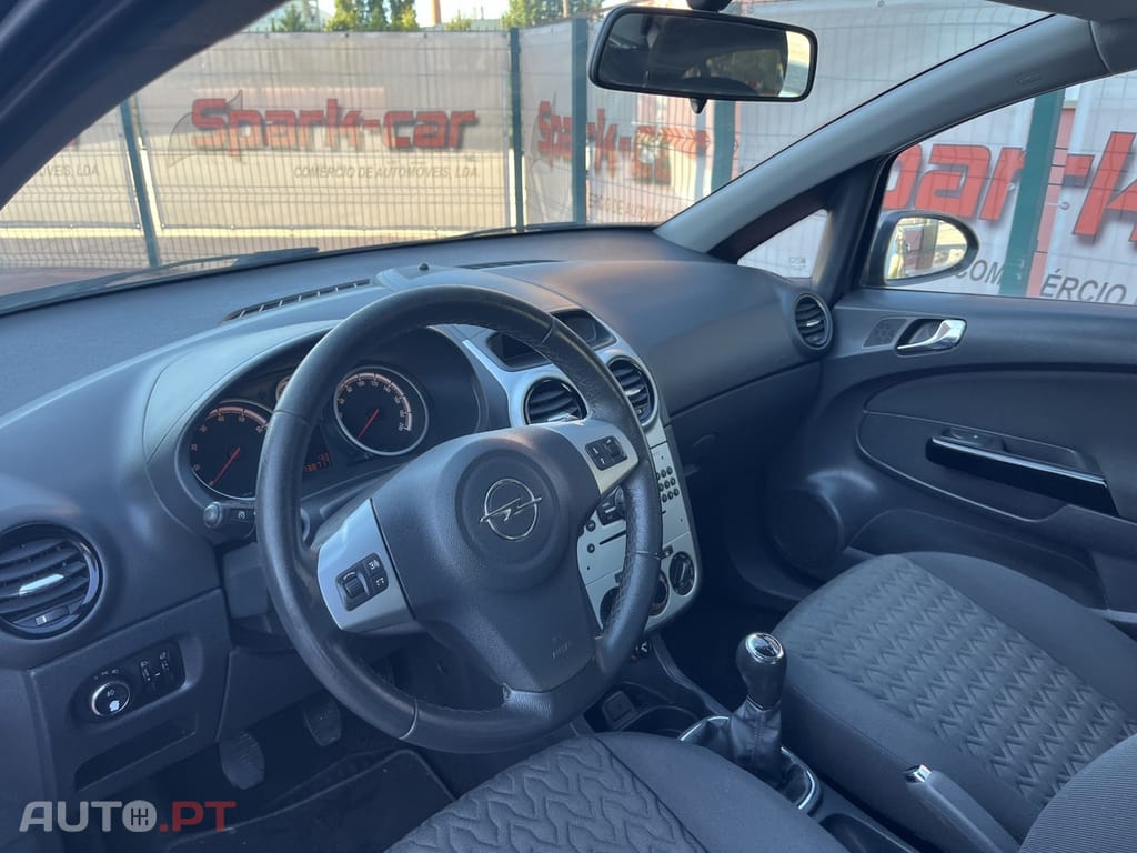 Opel Corsa 1.2 Enjoy