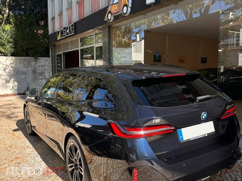 BMW i5 eDrive40 Pack Desportivo M Pro