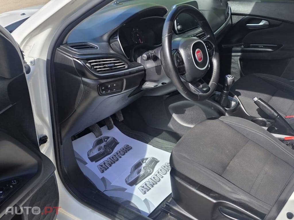Fiat Tipo 1.3 M-Jet Lounge Tech J17