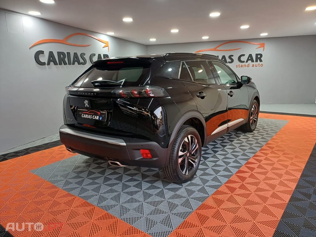Peugeot 2008 1.2 PureTech GT EAT8