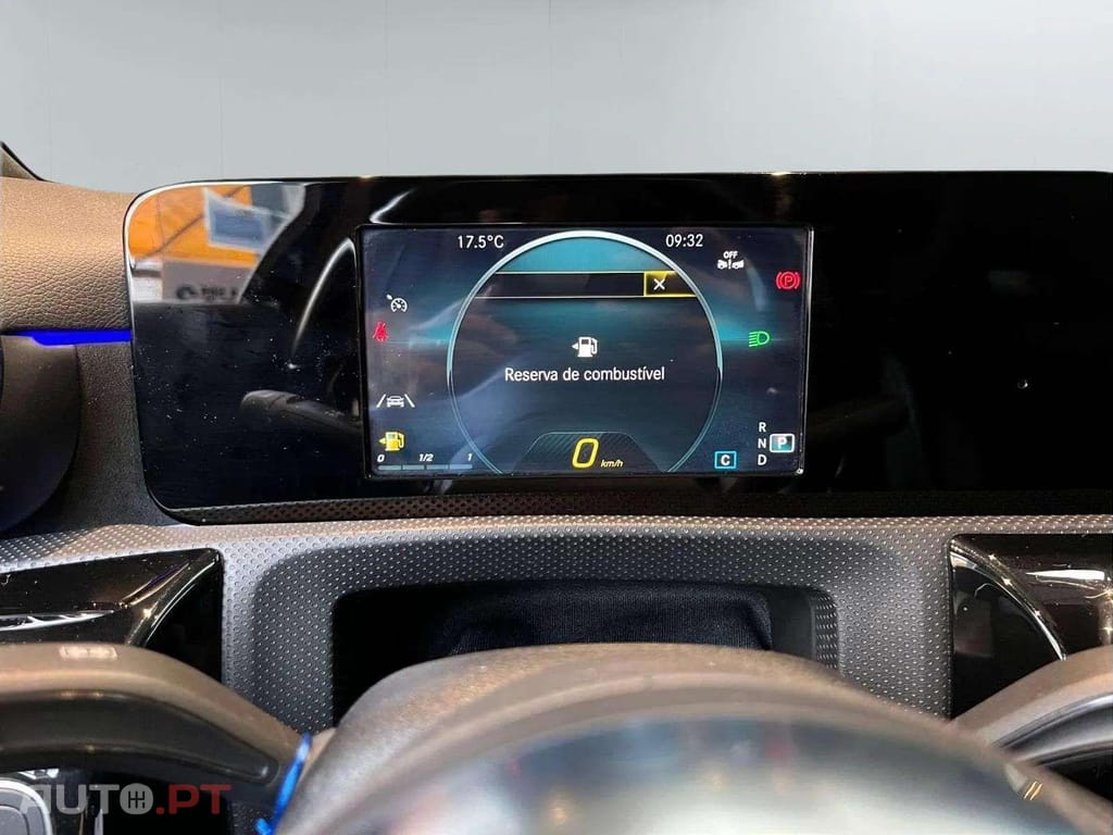 Mercedes-Benz A 180 D AMG