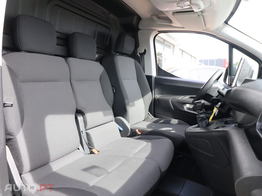 Peugeot Partner 1.5 BlueHDi Premium Standard