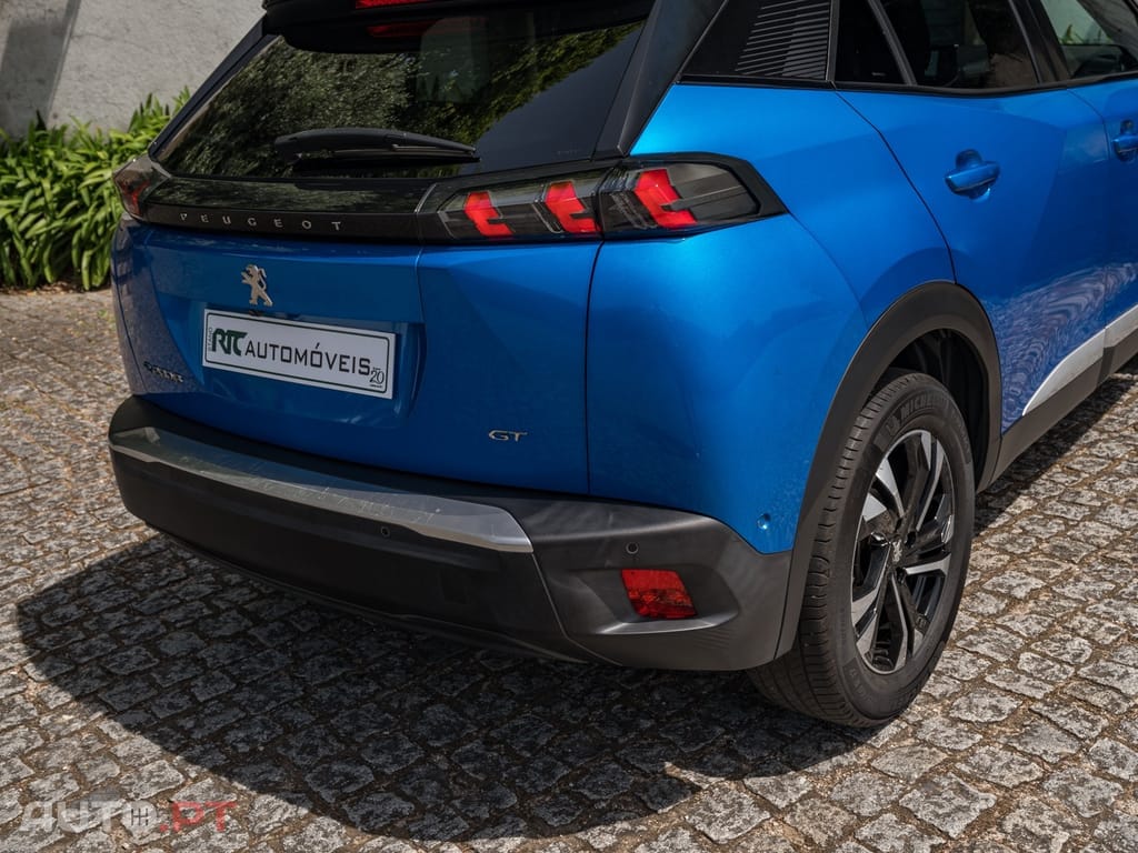 Peugeot E-2008 50 kWh GT