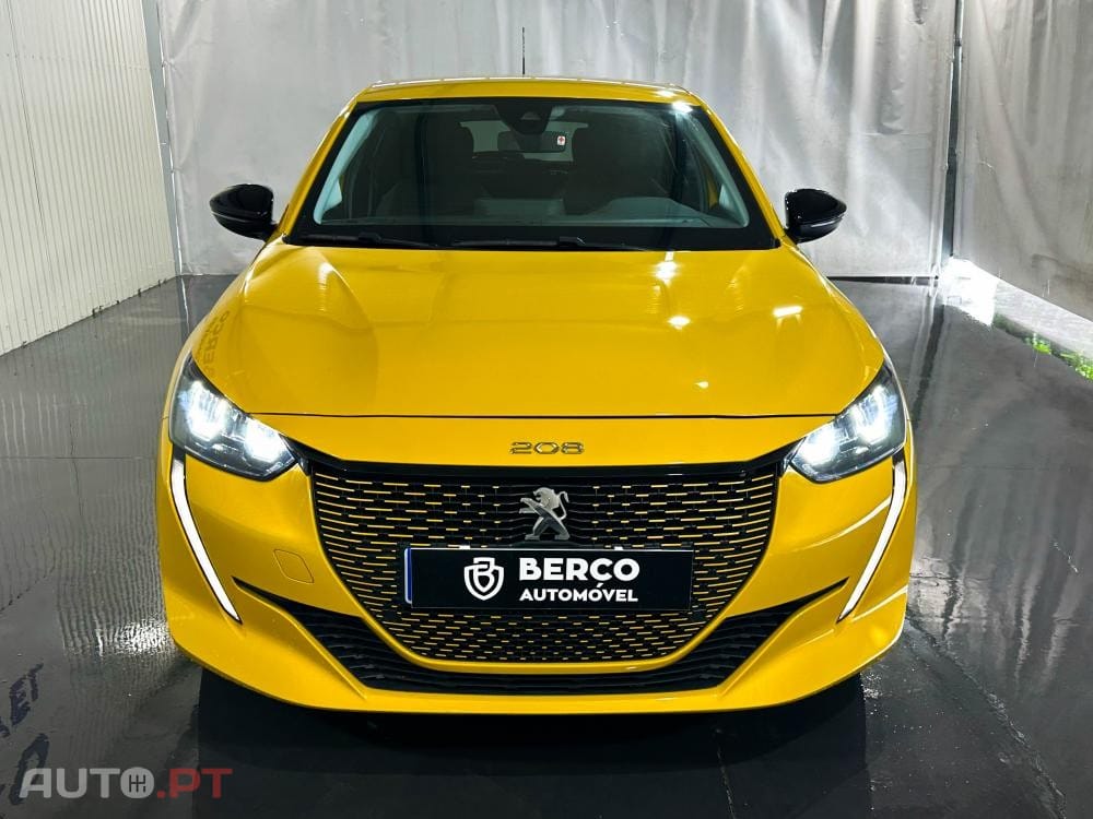 Peugeot E-208 50 kWh SE Style