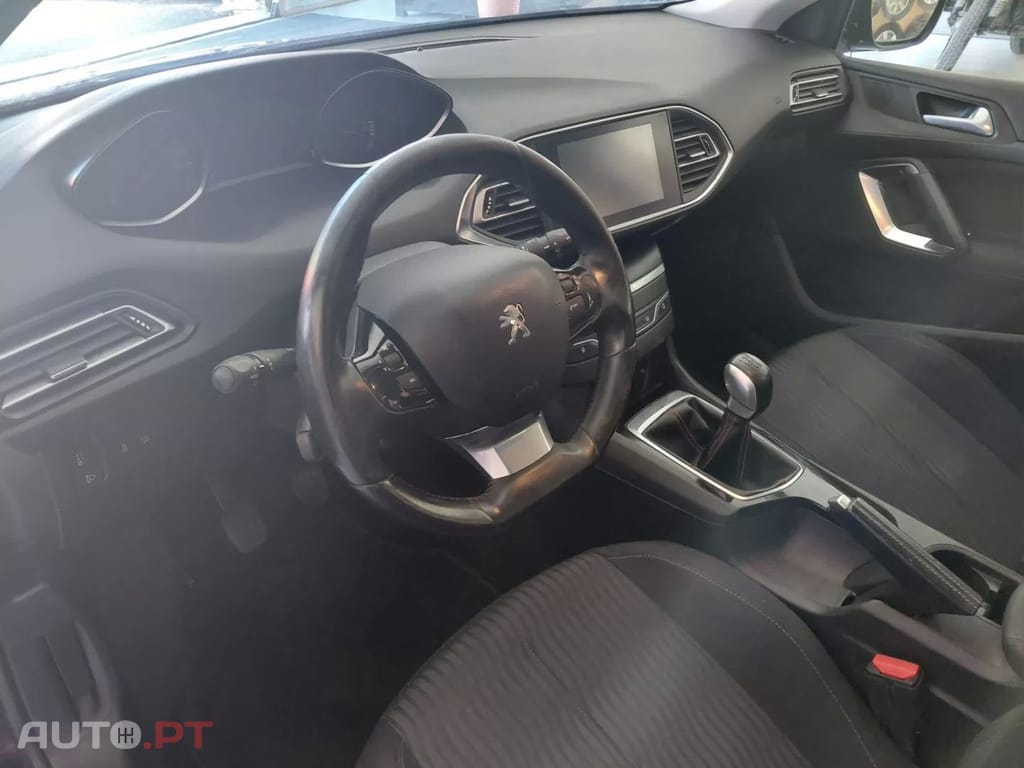 Peugeot 308 1.2 PureTech Style