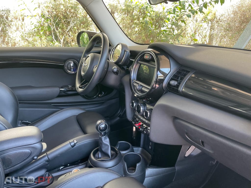 MINI Cooper Outro