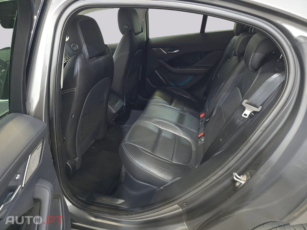 Jaguar I-Pace EV400 AWD