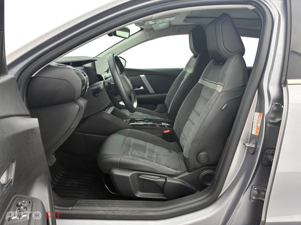 Citroen C4 X 1.2 PureTech Shine Pack EAT8