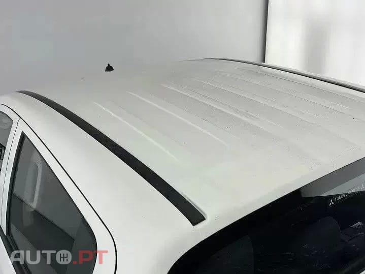 Mitsubishi L200 2.3 DI-D Strakar Space Cab Intense 4WD