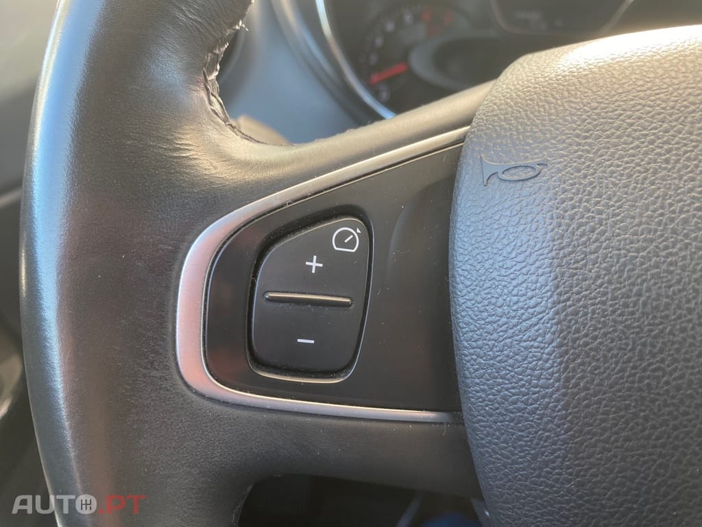 Renault Captur 0.9 TCE Sport