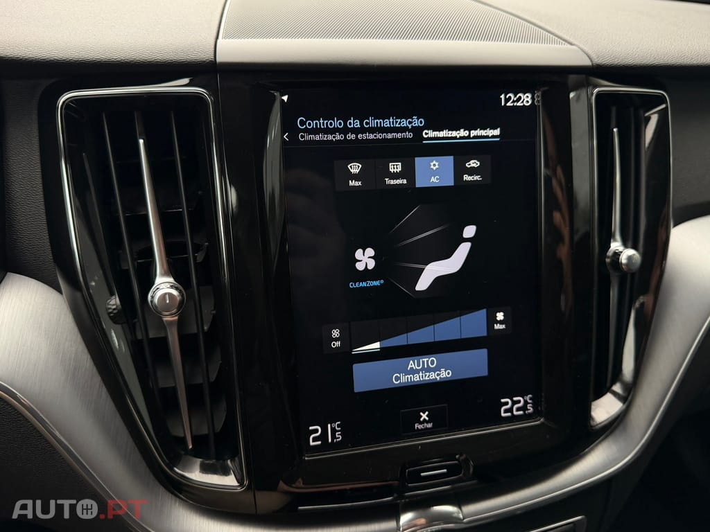 Volvo XC60 2.0 D4 Momentum Geartronic