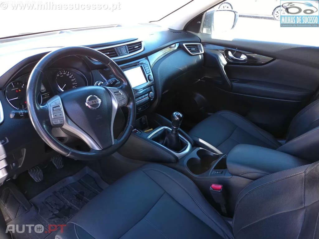 Nissan Qashqai 1.5 dCi Tekna Premium Pele