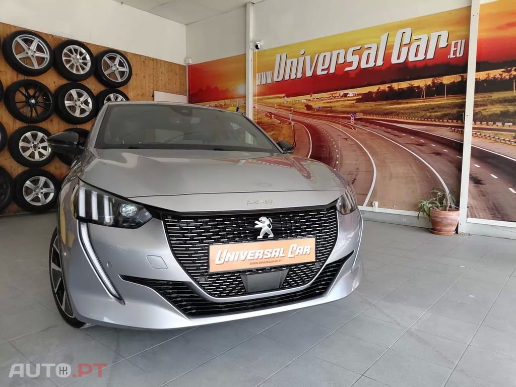 Peugeot E-208 50 kWh GT Pack