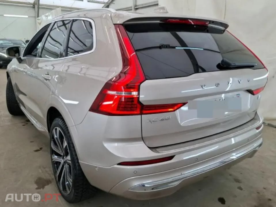 Volvo XC60 T8 AWD Recharge Ultimate Bright