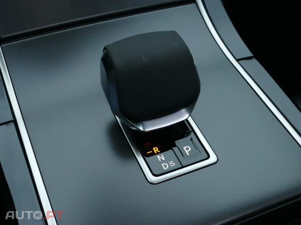 Land Rover Velar 2.0 P400e AWD Dynamic SE