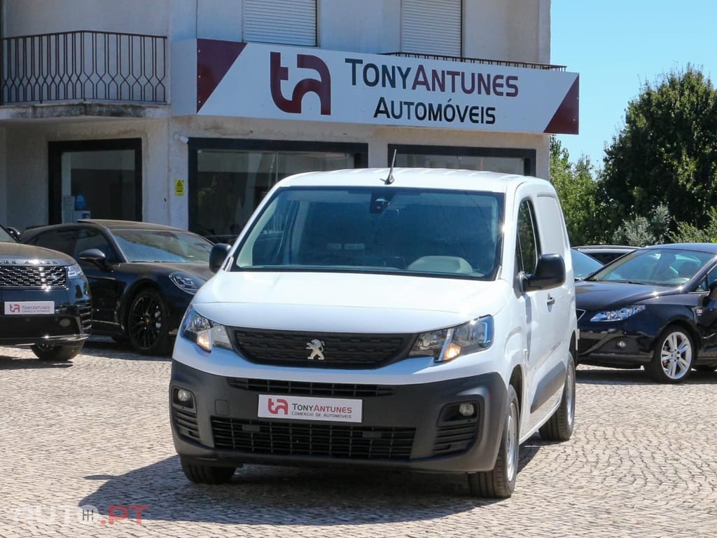 Peugeot Partner Outro