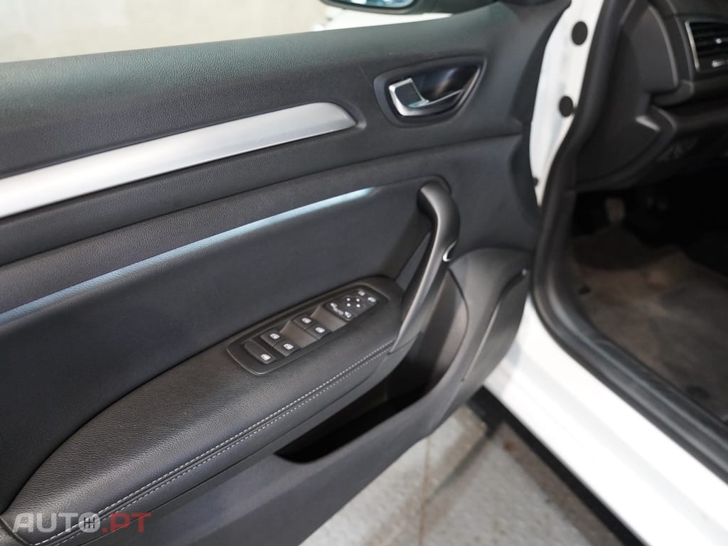 Renault Mégane Sport Tourer 1.5 Blue dCi Intens