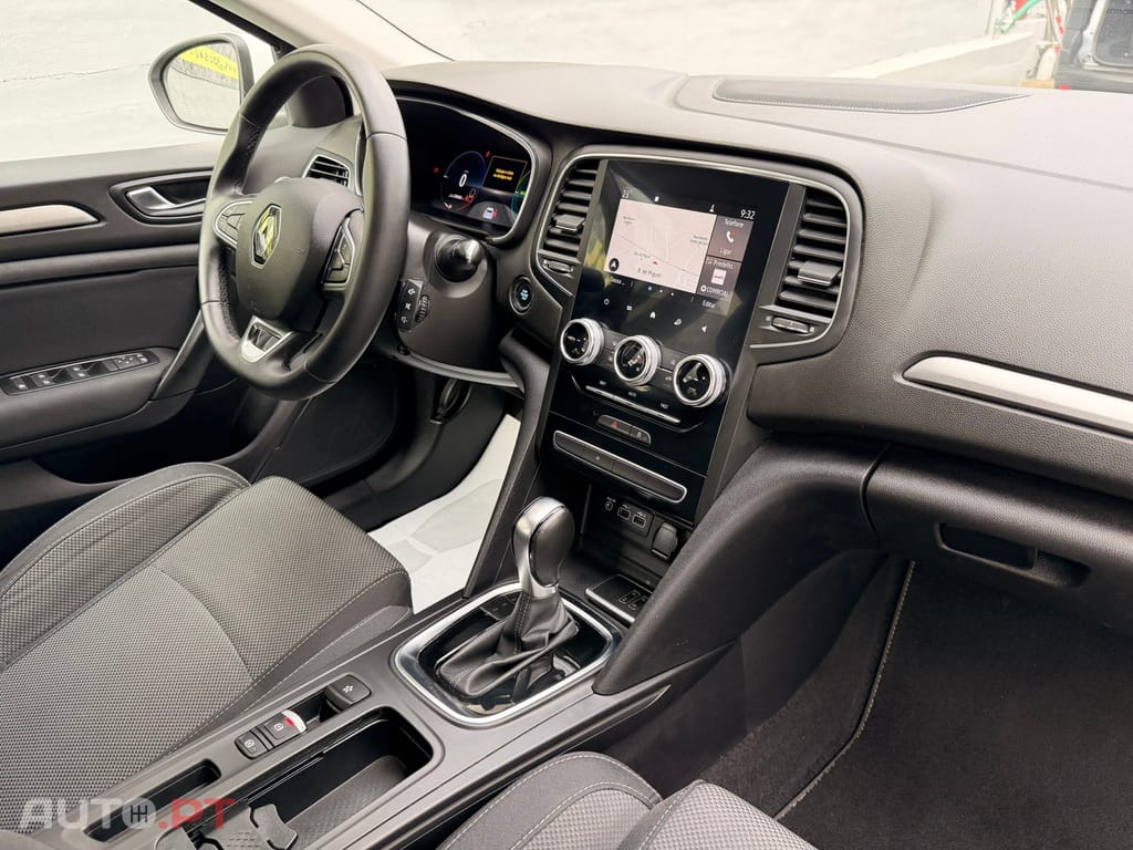 Renault Mégane E-Tech 1.6 E-Tech Híbrido/Plug-in 160cv